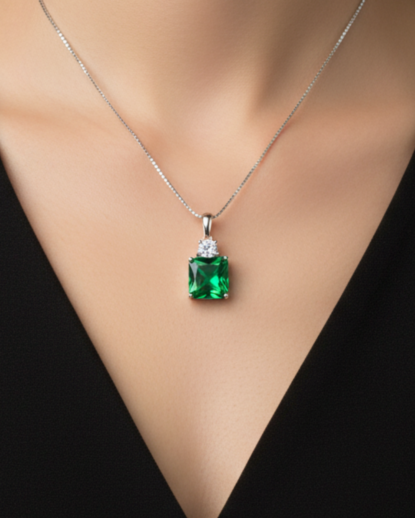Emerald Silver Pendant Necklace